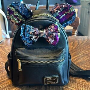 Black sequined backpack